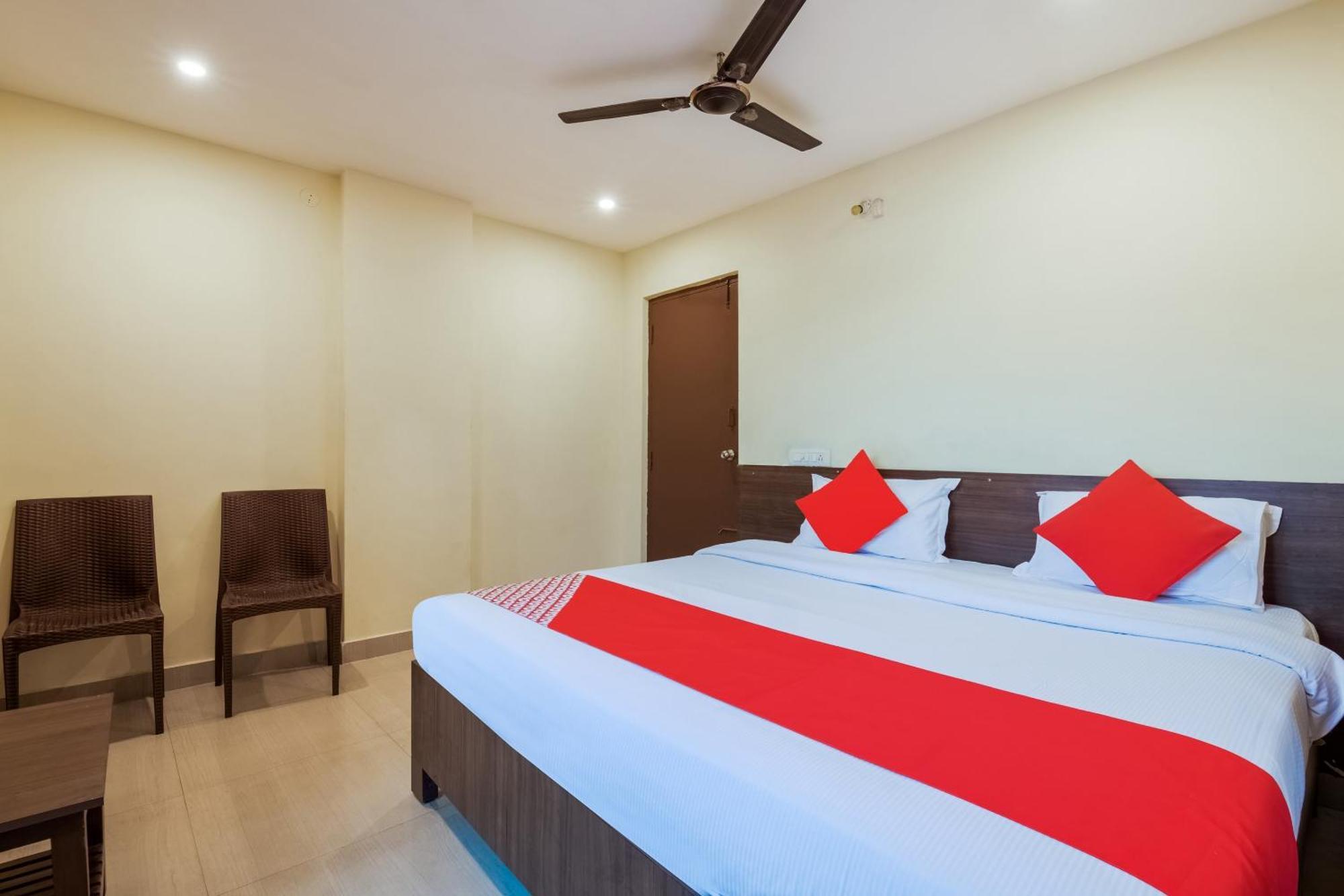 Hotel O Anu Grand فيساخاباتنام المظهر الخارجي الصورة