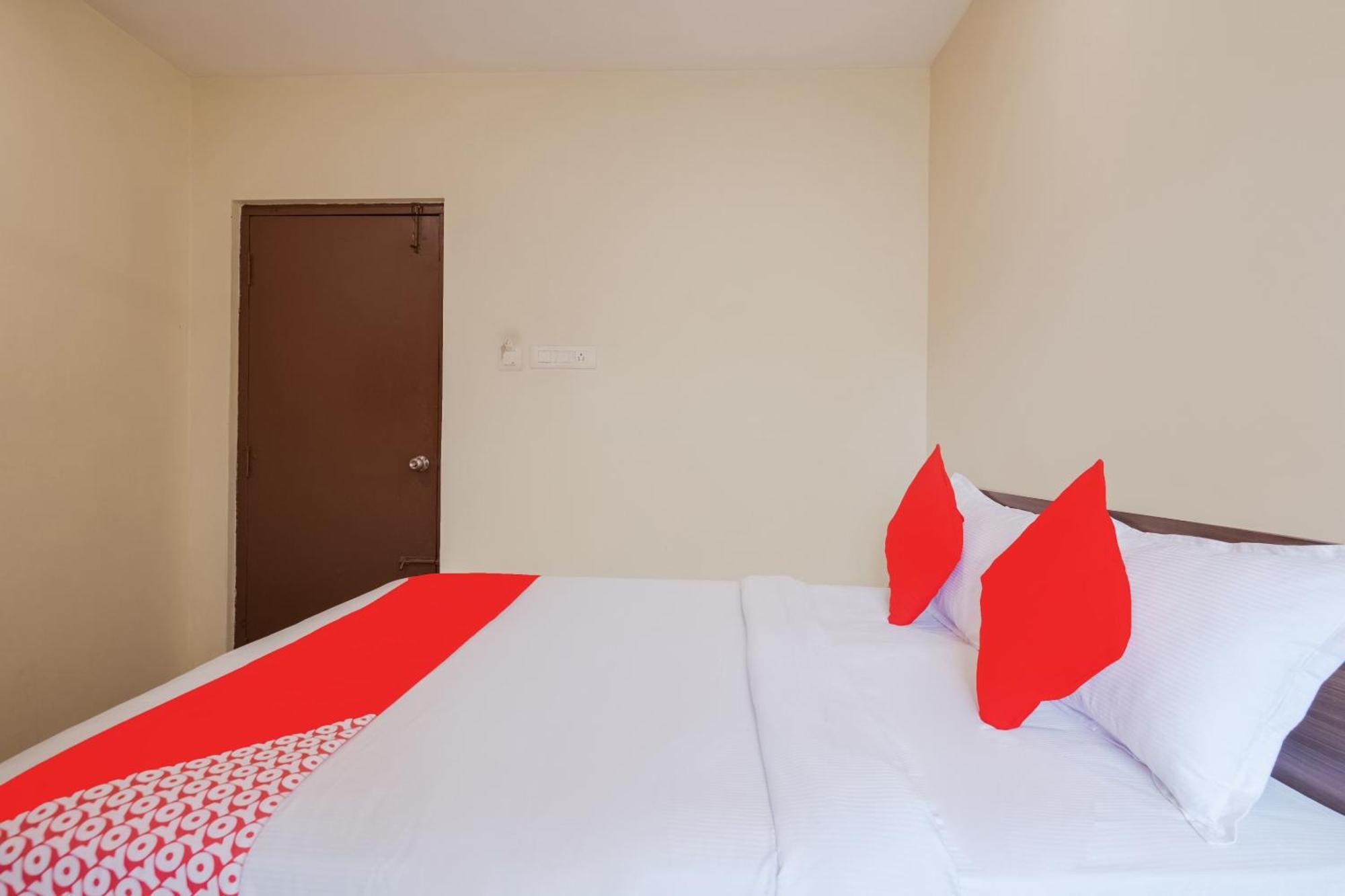 Hotel O Anu Grand فيساخاباتنام المظهر الخارجي الصورة